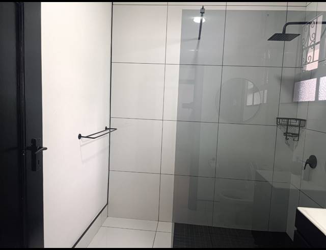 2 BEDROOM APARTMENT TO LET IN BULWER